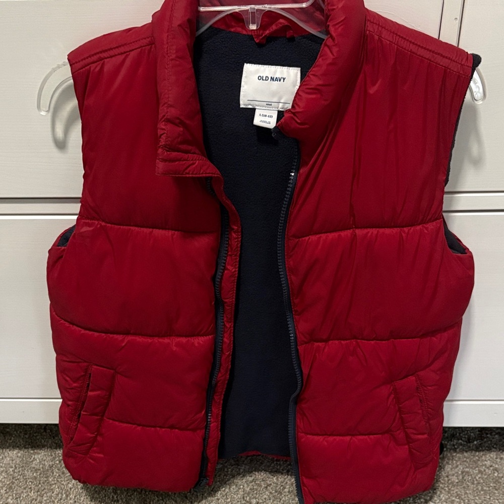 Old Navy red/Navy Puffer Vest